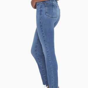 Good American GOOD LEGS Skinny High Rise Stretch Denim, frayed ankle